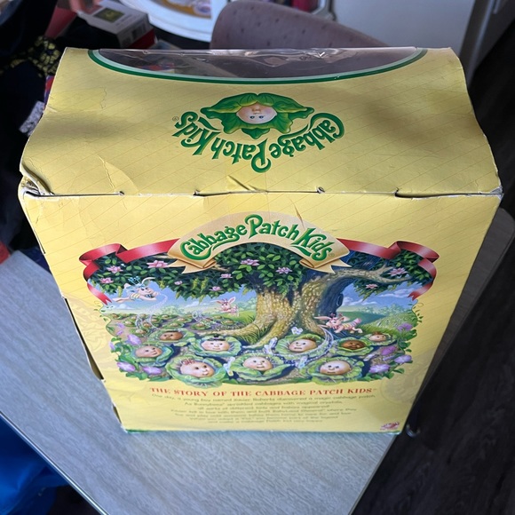 2004 Cabbage Patch Kid New In Box - Picture 3 of 12